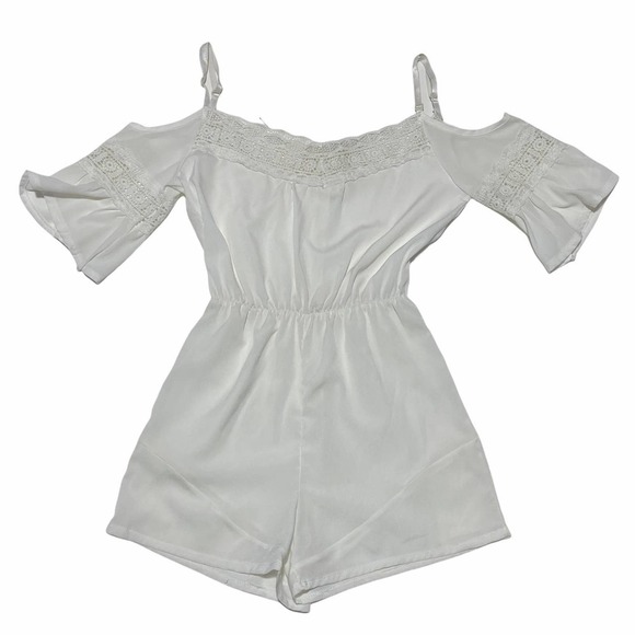 FURTADO Solid White Lace Trim Cold Shoulder Short Sleeve Mini Romper Size Small - Picture 6 of 16